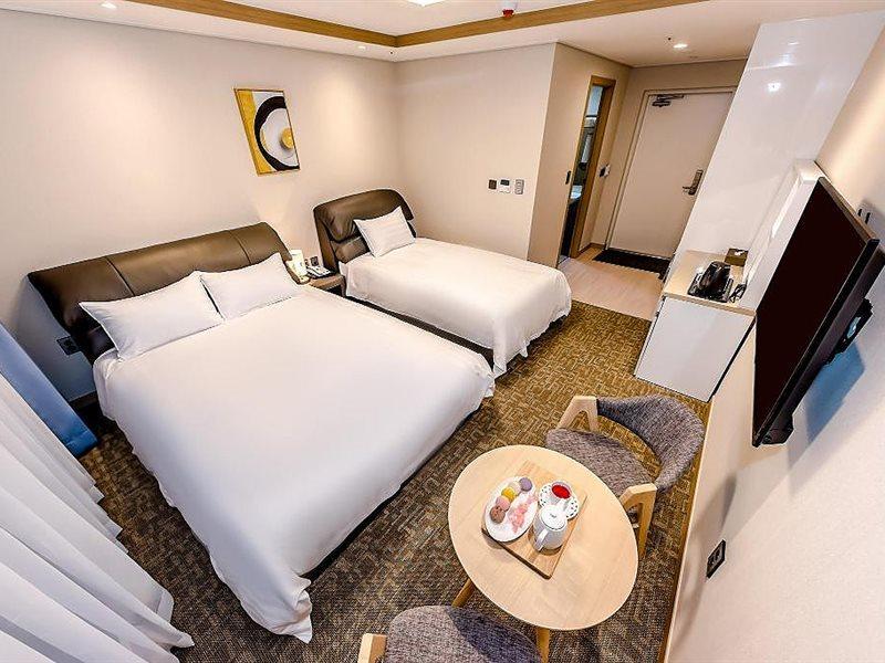 Hotel Dk مدينة سيوجويبو المظهر الخارجي الصورة