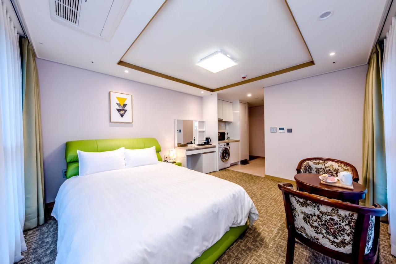 Hotel Dk مدينة سيوجويبو المظهر الخارجي الصورة